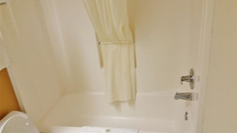 <b>Country Hearth Inn Room</b>. Images powered by <a href="https://iceportal.shijigroup.com/" title="IcePortal" target="_blank">IcePortal</a>.