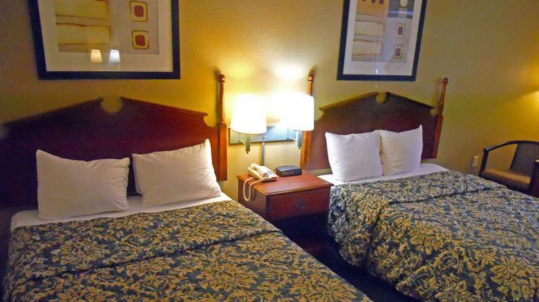 <b>Country Hearth Inn & Suites Room</b>. Images powered by <a href="https://iceportal.shijigroup.com/" title="IcePortal" target="_blank">IcePortal</a>.