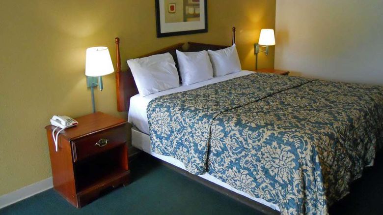 <b>Country Hearth Inn & Suites Room</b>. Images powered by <a href="https://iceportal.shijigroup.com/" title="IcePortal" target="_blank">IcePortal</a>.