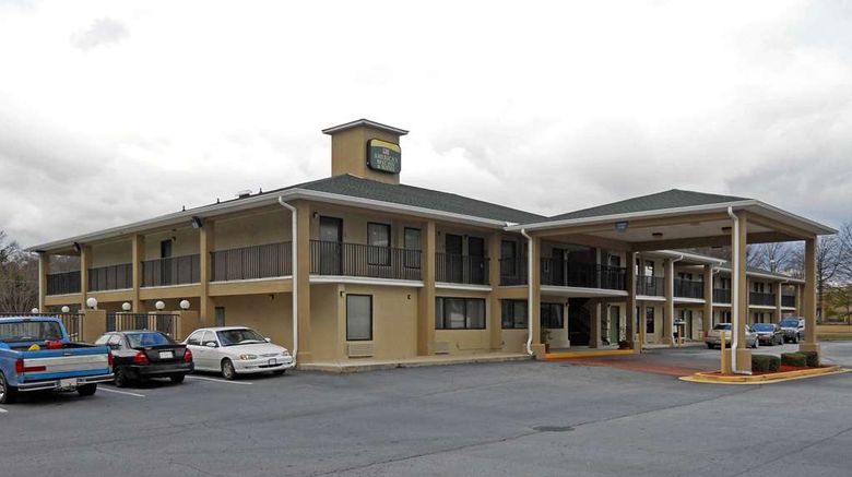 Americas Best Inn  and  Suites Exterior. Images powered by <a href="https://iceportal.shijigroup.com" target="_blank" rel="noopener">Ice Portal</a>.
