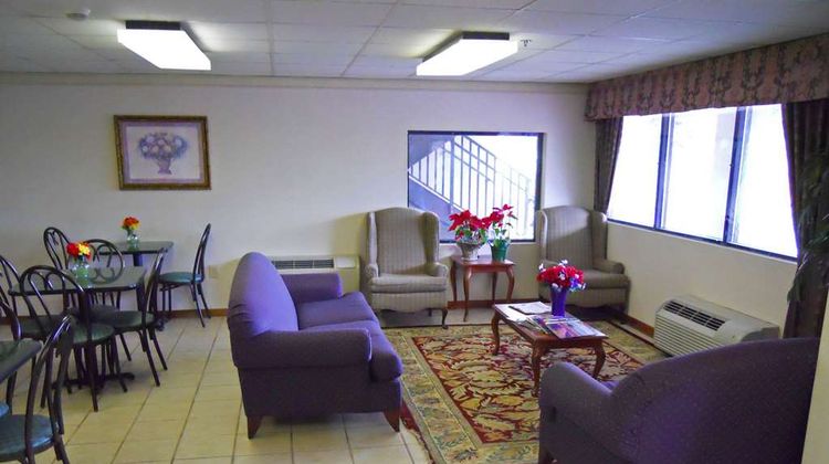 America's Best Inn & Suites Lobby
