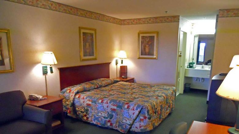 <b>America's Best Inn & Suites Suite</b>. Images powered by <a href="https://iceportal.shijigroup.com/" title="IcePortal" target="_blank">IcePortal</a>.