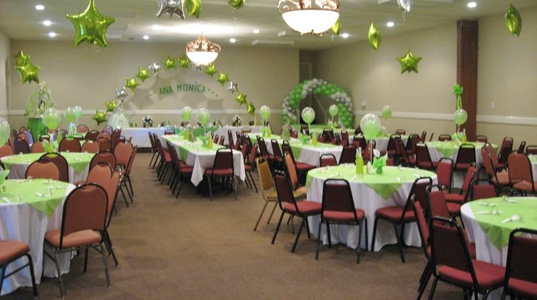 <b>Country Hearth Inn & Suites Marietta Ballroom</b>. Images powered by <a href="https://iceportal.shijigroup.com/" title="IcePortal" target="_blank">IcePortal</a>.