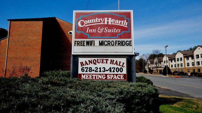 <b>Country Hearth Inn & Suites Marietta Exterior</b>. Images powered by <a href="https://iceportal.shijigroup.com/" title="IcePortal" target="_blank">IcePortal</a>.