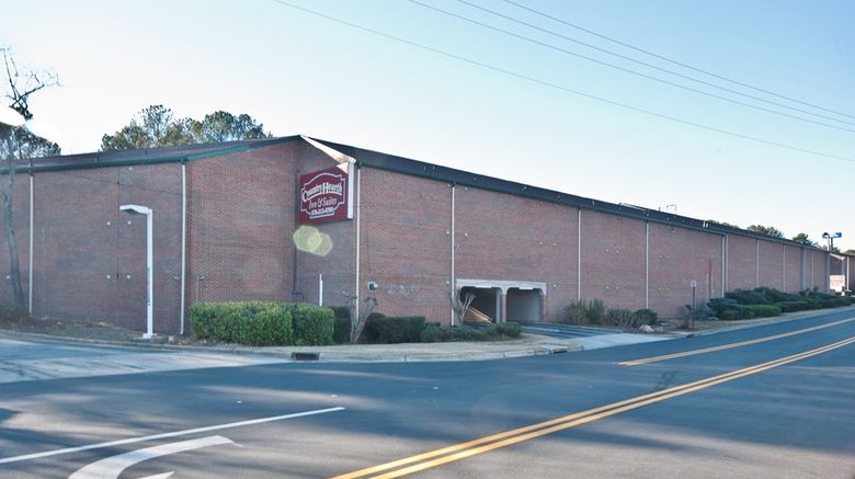 Country Hearth Inn  and  Suites Marietta Exterior. Images powered by <a href="https://iceportal.shijigroup.com" target="_blank" rel="noopener">Ice Portal</a>.