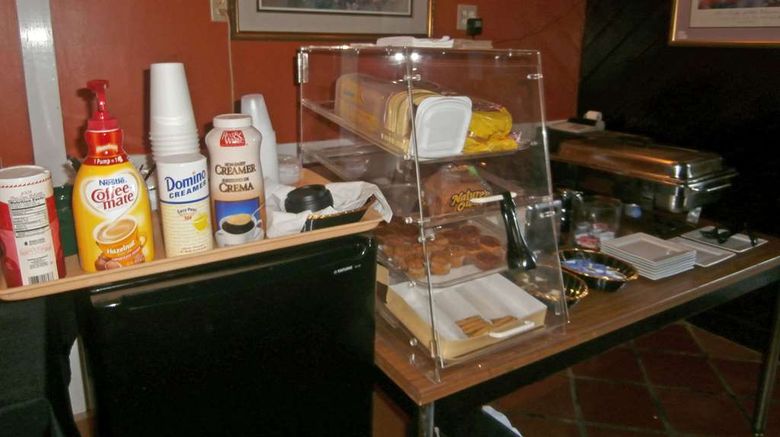 <b>Country Hearth Inn & Suites Marietta Restaurant</b>. Images powered by <a href="https://iceportal.shijigroup.com/" title="IcePortal" target="_blank">IcePortal</a>.