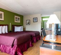 Country Hearth Inn & Suites Marietta Room