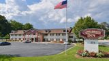 Country Hearth Inn Exterior