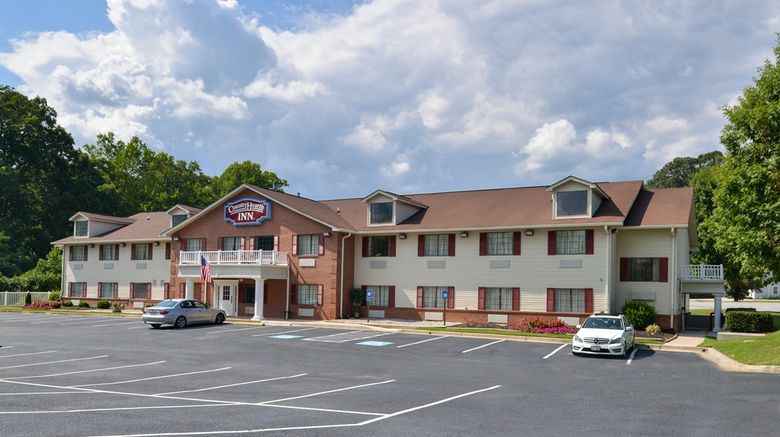 <b>Country Hearth Inn Exterior</b>. Images powered by <a href="https://iceportal.shijigroup.com/" title="IcePortal" target="_blank">IcePortal</a>.