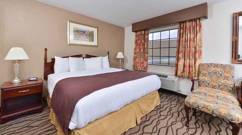 <b>Country Hearth Inn Suite</b>. Images powered by <a href="https://iceportal.shijigroup.com/" title="IcePortal" target="_blank">IcePortal</a>.