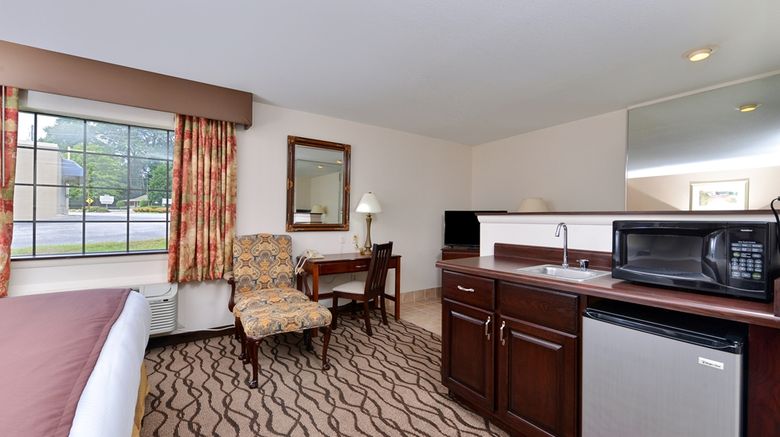 <b>Country Hearth Inn Suite</b>. Images powered by <a href="https://iceportal.shijigroup.com/" title="IcePortal" target="_blank">IcePortal</a>.