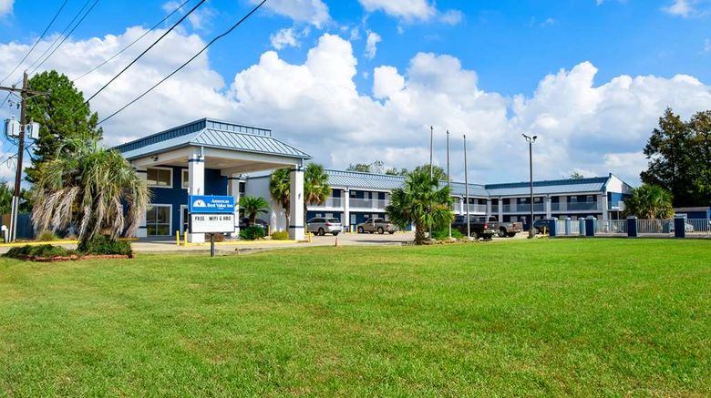 <b>Americas Best Value Inn Gonzales Exterior</b>. Images powered by <a href="https://iceportal.shijigroup.com/" title="IcePortal" target="_blank">IcePortal</a>.