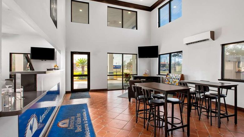 <b>Americas Best Value Inn Gonzales Lobby</b>. Images powered by <a href="https://iceportal.shijigroup.com/" title="IcePortal" target="_blank">IcePortal</a>.