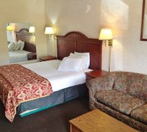 America's Best Inn Warren Detroit Room