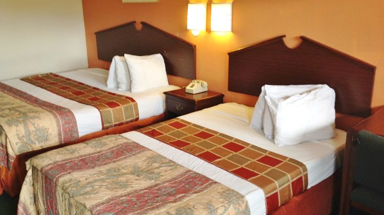 America's Best Inn Warren Detroit Room