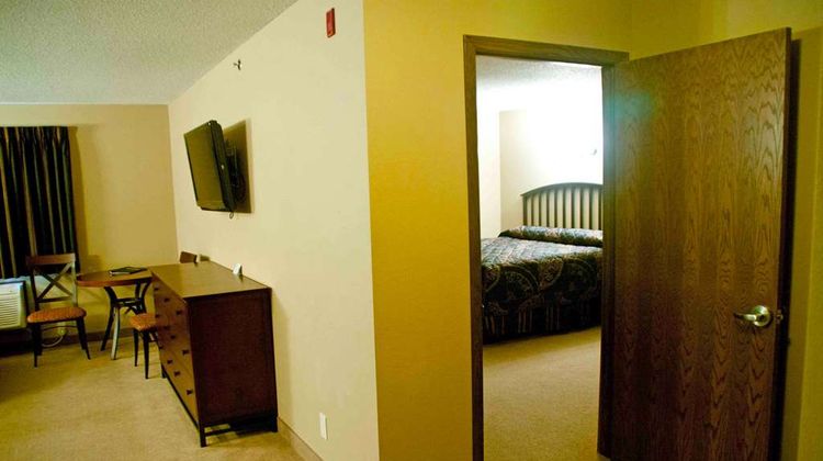 Americas Best Value Inn Big Lake Suite