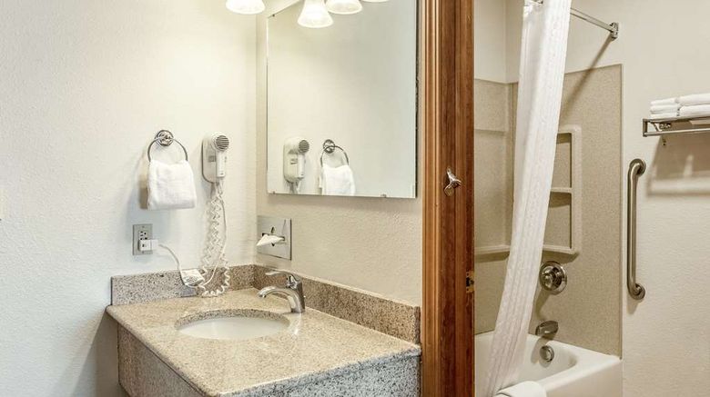 <b>Americas Best Value Inn Burns Room</b>. Images powered by <a href="https://iceportal.shijigroup.com/" title="IcePortal" target="_blank">IcePortal</a>.