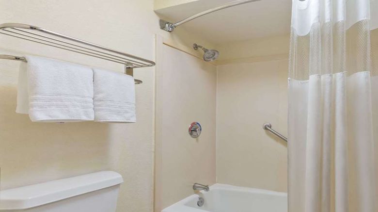 <b>Super 8 Huntersville/Charlotte Area Room</b>. Images powered by <a href="https://iceportal.shijigroup.com/" title="IcePortal" target="_blank">IcePortal</a>.