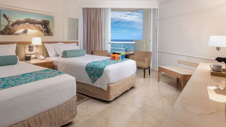 <b>Moon Palace Jamaica Room</b>. Images powered by <a href="https://iceportal.shijigroup.com/" title="IcePortal" target="_blank">IcePortal</a>.