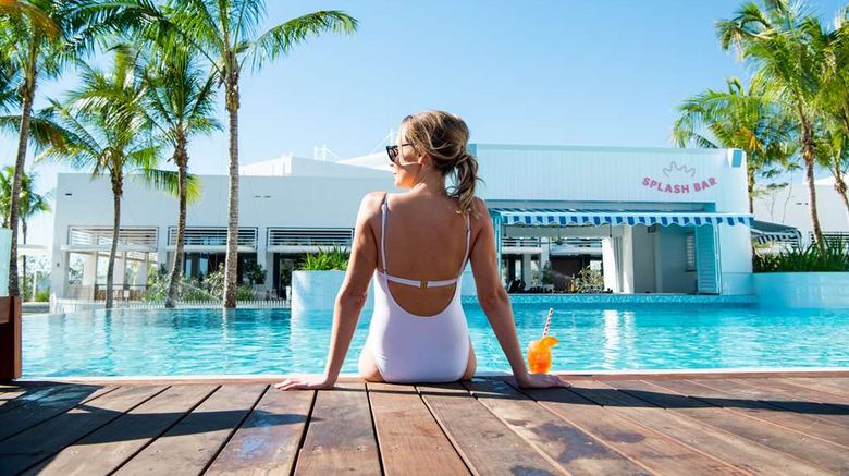 <b>The Ville Resort Casino Pool</b>. Images powered by <a href="https://iceportal.shijigroup.com/" title="IcePortal" target="_blank">IcePortal</a>.