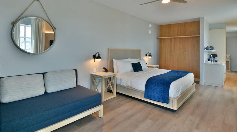 <b>Rod 'N' Reel Resort Room</b>. Images powered by <a href="https://iceportal.shijigroup.com/" title="IcePortal" target="_blank">IcePortal</a>.