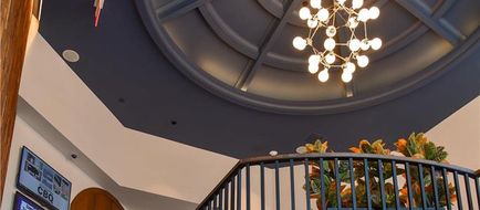 Rod 'N' Reel Resort Lobby