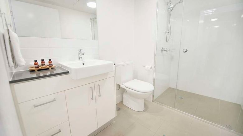 <b>Gladstone Central Plaza Apartment Hotel Room</b>. Images powered by <a href="https://iceportal.shijigroup.com/" title="IcePortal" target="_blank">IcePortal</a>.