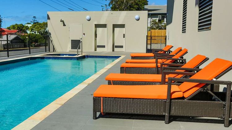 Gladstone Central Plaza Apartment Hotel Pool