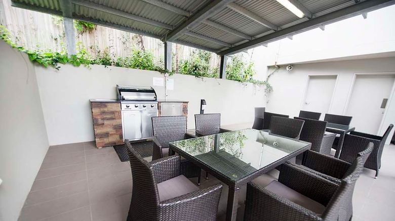 <b>Gladstone Central Plaza Apartment Hotel Restaurant</b>. Images powered by <a href="https://iceportal.shijigroup.com/" title="IcePortal" target="_blank">IcePortal</a>.