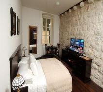 SUNce Palace Apartments Room