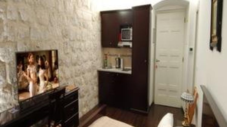SUNce Palace Apartments Room
