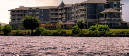 1000 Islands Harbor Hotel Exterior