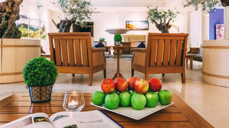 <b>The Malvern Hotel & Spa Spa</b>. Images powered by <a href="https://iceportal.shijigroup.com/" title="IcePortal" target="_blank">IcePortal</a>.