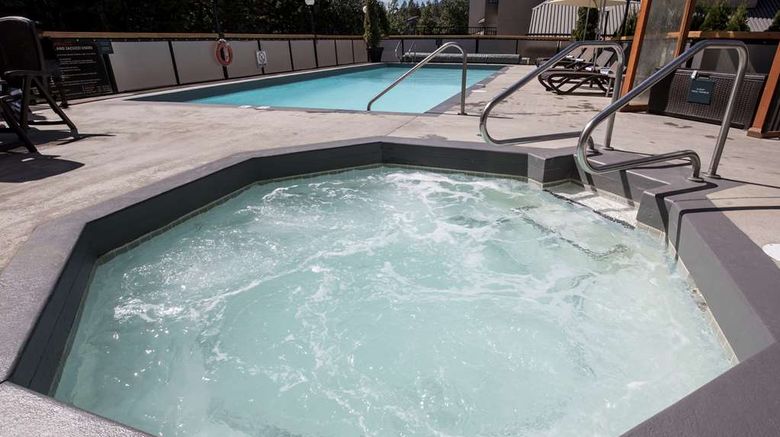 <b>Crystal Lodge Pool</b>. Images powered by <a href="https://iceportal.shijigroup.com/" title="IcePortal" target="_blank">IcePortal</a>.