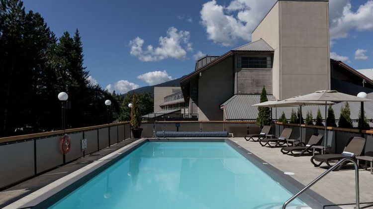 Crystal Lodge Pool
