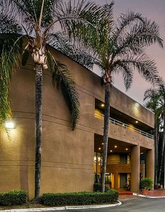 Travelodge Commerce LA Area