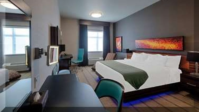 <b>Hotel Clique Calgary Airport Room</b>. Images powered by <a href="https://iceportal.shijigroup.com/" title="IcePortal" target="_blank">IcePortal</a>.
