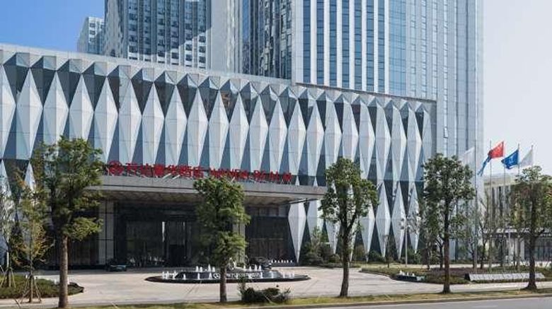 Wanda Realm Jinhua Exterior. Images powered by <a href="https://iceportal.shijigroup.com" target="_blank" rel="noopener">Ice Portal</a>.