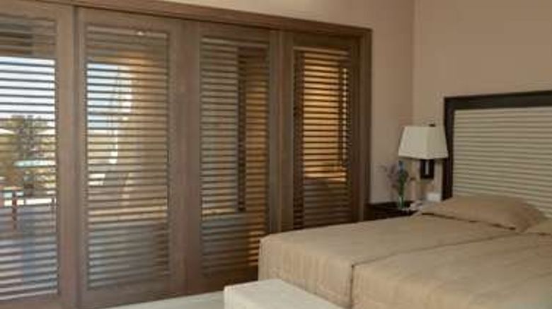 <b>Helona Resort Room</b>. Images powered by <a href="https://iceportal.shijigroup.com/" title="IcePortal" target="_blank">IcePortal</a>.