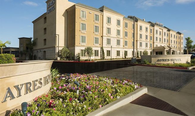 Ayres Hotel Orange Exterior