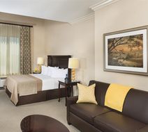 Ayres Hotel Orange Room