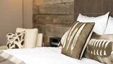 <b>Hotel Jackson Room</b>. Images powered by <a href="https://iceportal.shijigroup.com/" title="IcePortal" target="_blank">IcePortal</a>.
