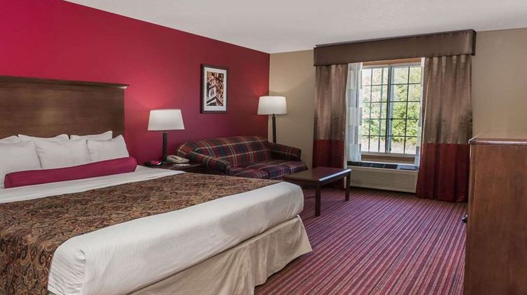 Baymont Inn & Suites Mequon/Milwaukee Room