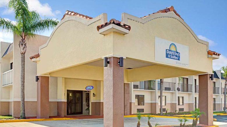<b>Days Inn & Suites Tampa Near Ybor City Exterior</b>. Images powered by <a href="https://iceportal.shijigroup.com/" title="IcePortal" target="_blank">IcePortal</a>.