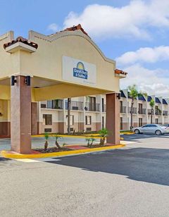 Days Inn & Suites Tampa Near Ybor City
