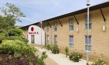 Ramada Oxford M40