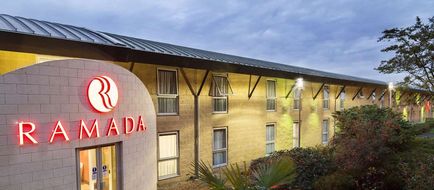 Ramada Oxford M40 Exterior