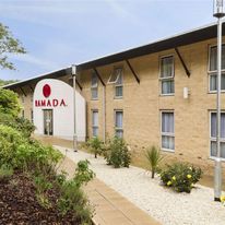 Ramada Oxford M40