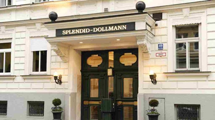 Splendid Hotel Exterior