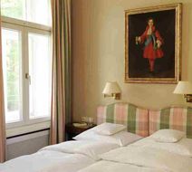 Splendid Hotel Room